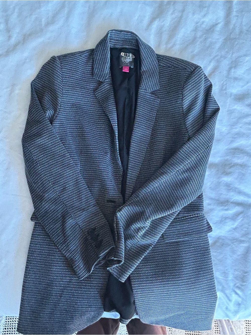 Vince Camuto Black & White Houndstooth Blazer